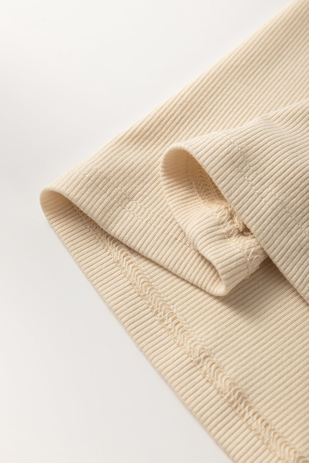 Selena | Floral Lace High-Neck Slim Top