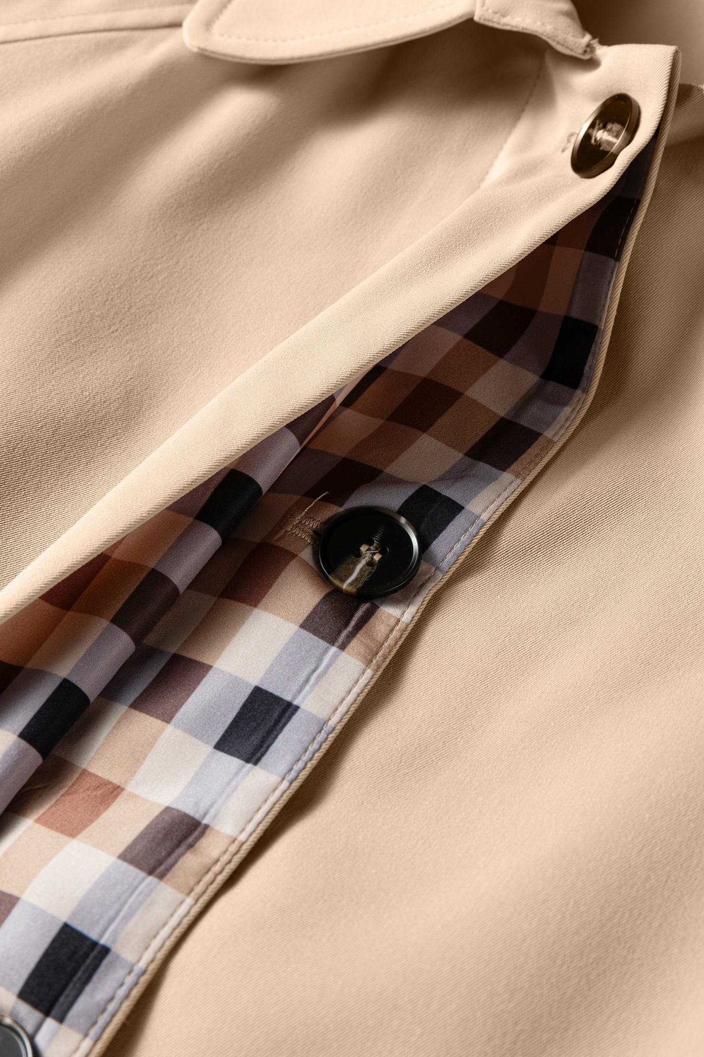 Camila | Classic Trench Coat with Plaid Lining